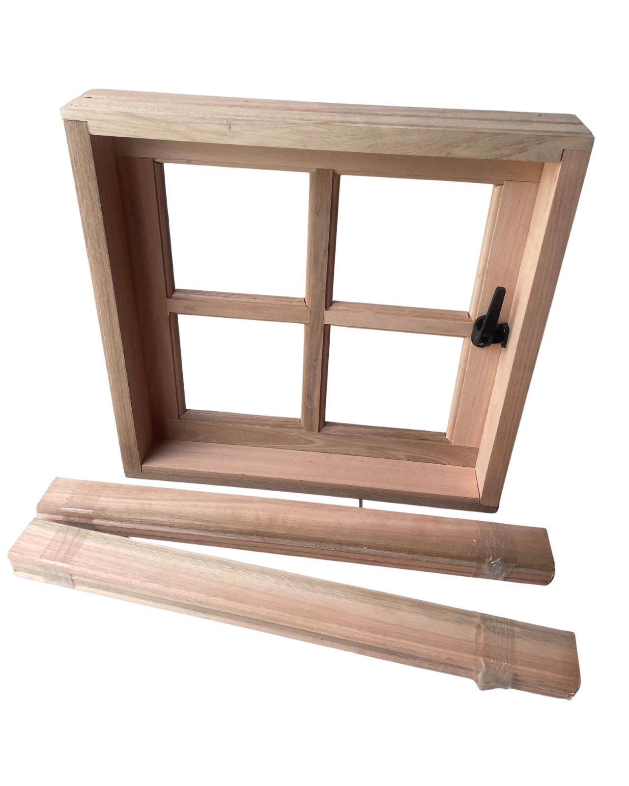 Janela Maxim Ar Quadrada Madeira 60x60 cm com Abertura para Fora